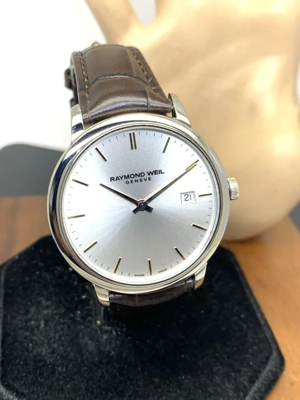 Raymond Weil Men's Watch 5485 Swiss Quartz Silver Dial Brown Leather Strap 39mm